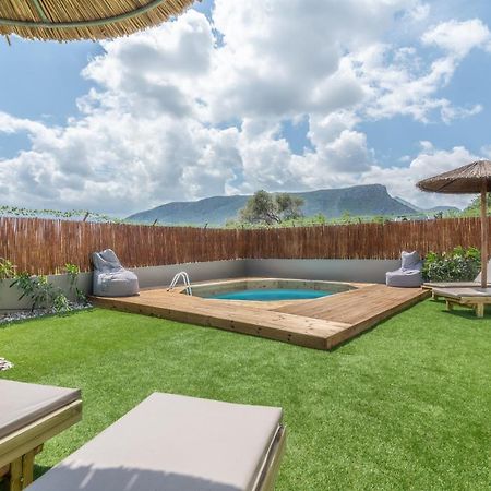 Cozy House With Pool Near Beach Gazi Esterno foto