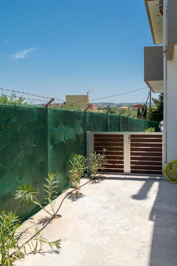 Cozy House With Pool Near Beach Gazi Esterno foto