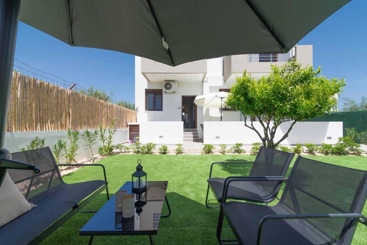 Cozy House With Pool Near Beach Gazi Esterno foto