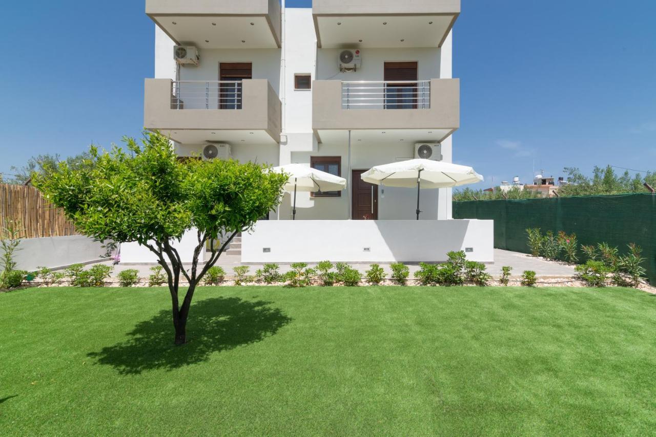 Cozy House With Pool Near Beach Gazi Esterno foto