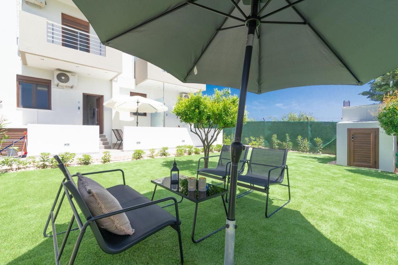 Cozy House With Pool Near Beach Gazi Esterno foto