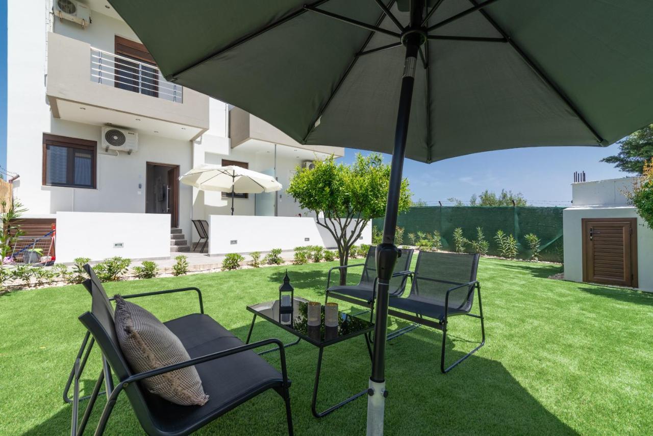 Cozy House With Pool Near Beach Gazi Esterno foto