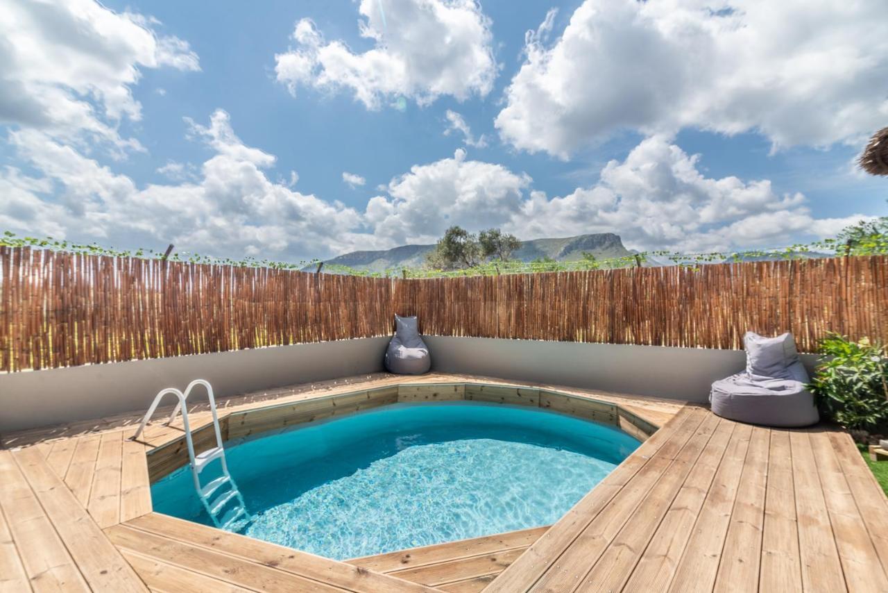 Cozy House With Pool Near Beach Gazi Esterno foto