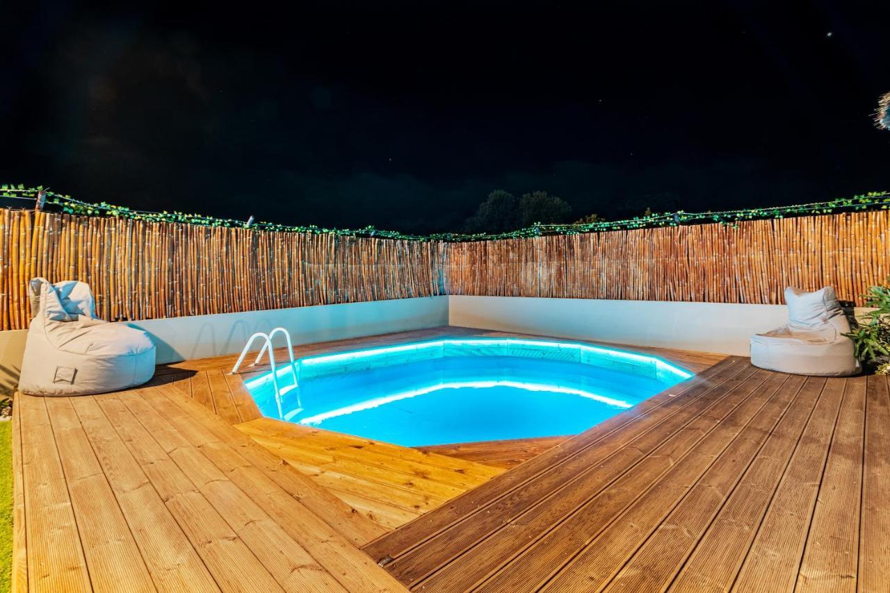 Cozy House With Pool Near Beach Gazi Esterno foto