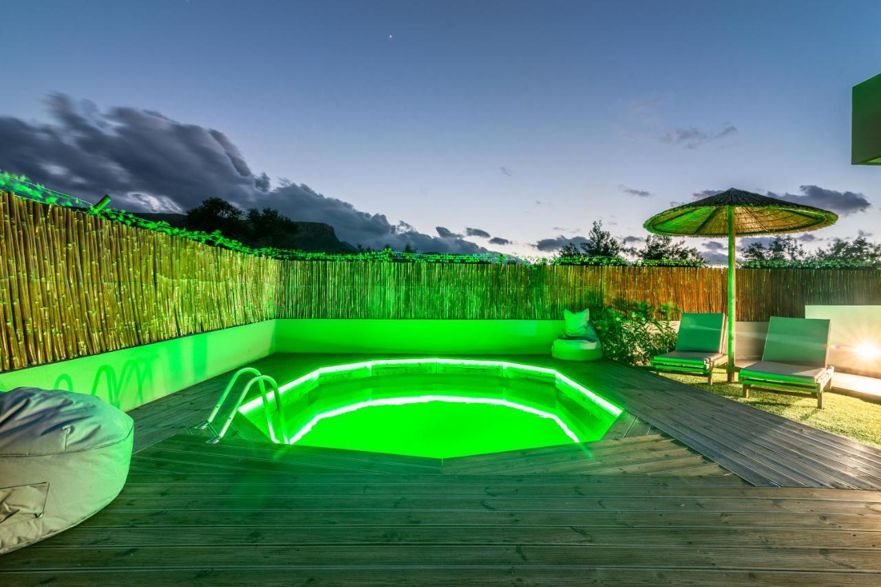 Cozy House With Pool Near Beach Gazi Esterno foto