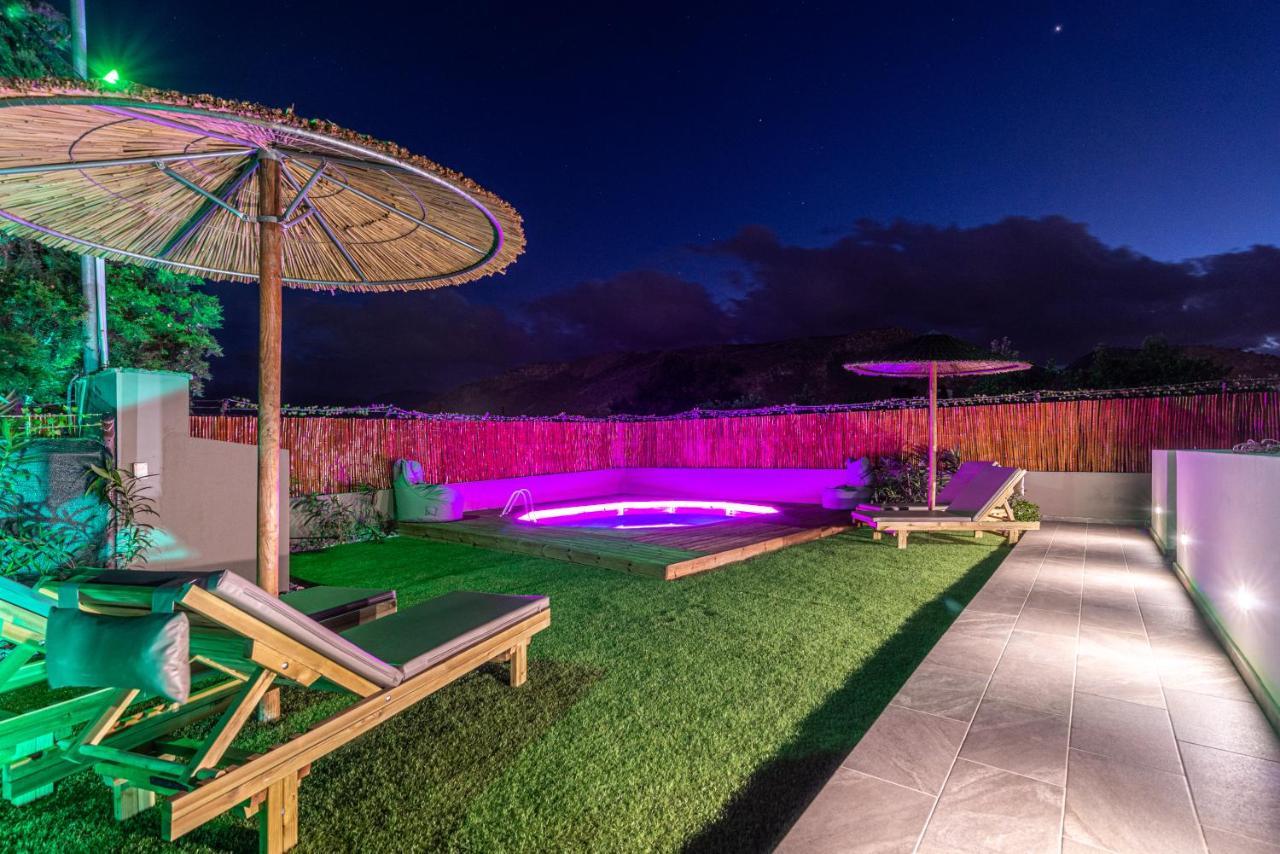 Cozy House With Pool Near Beach Gazi Esterno foto